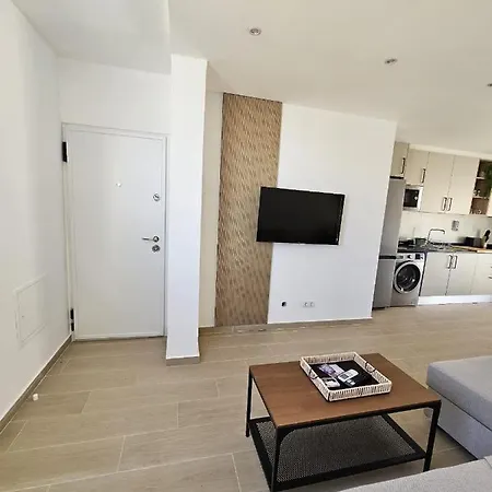 Sunset 2nd F, 아파트